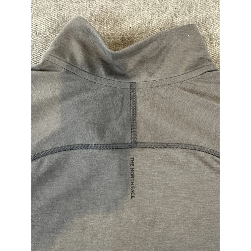 The North Face Men's Quarter Zip Fleece Pullover Gray Size Large Lightweight